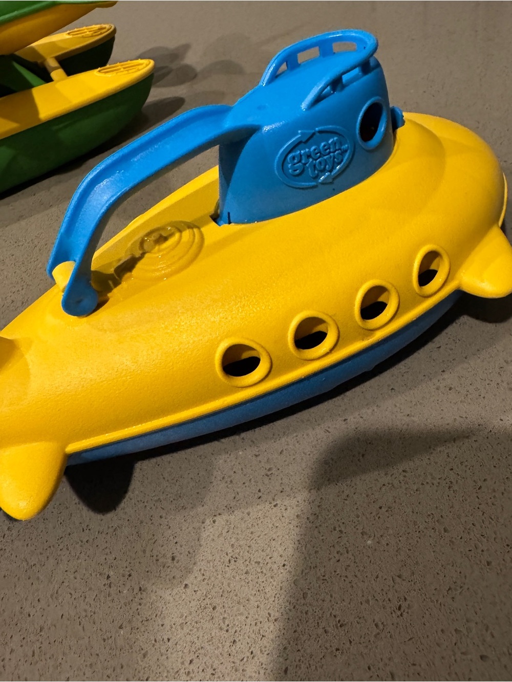 Green Toys Yellow & Blue Submarine Bath Boat